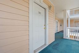 4864 Carnation Circle photo 4