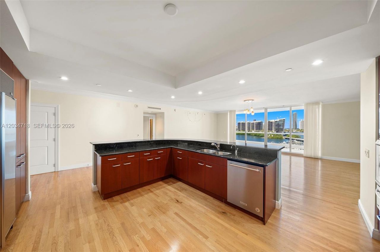 6000 Island Blvd , Unit 1002, Aventura, FL 33160 Photo