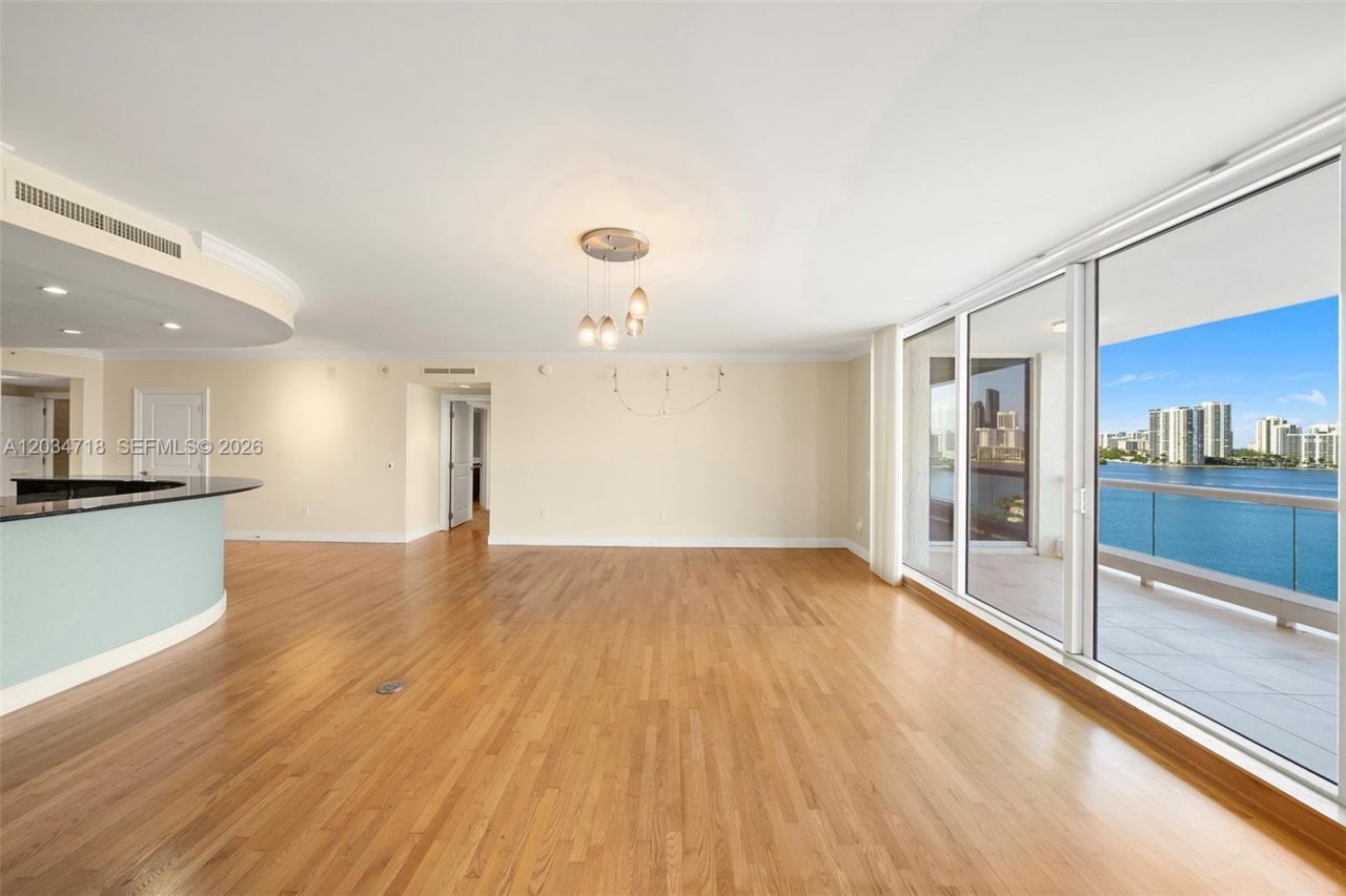 6000 Island Blvd , Unit 1002, Aventura, FL 33160 Photo