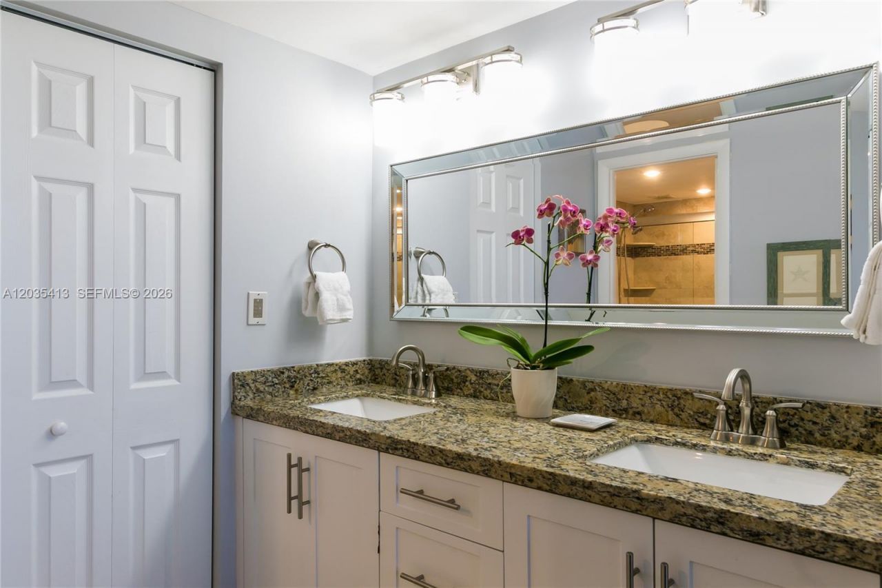 14 Royal Palm Way, Unit 6010, Boca Raton, FL 33432 Photo