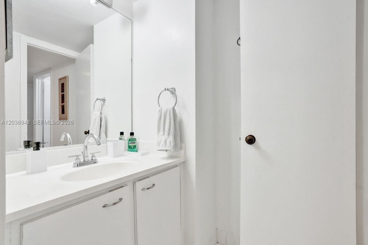 4555 SW 68th Ct Cir , Unit 111, Miami, FL 33155 Photo