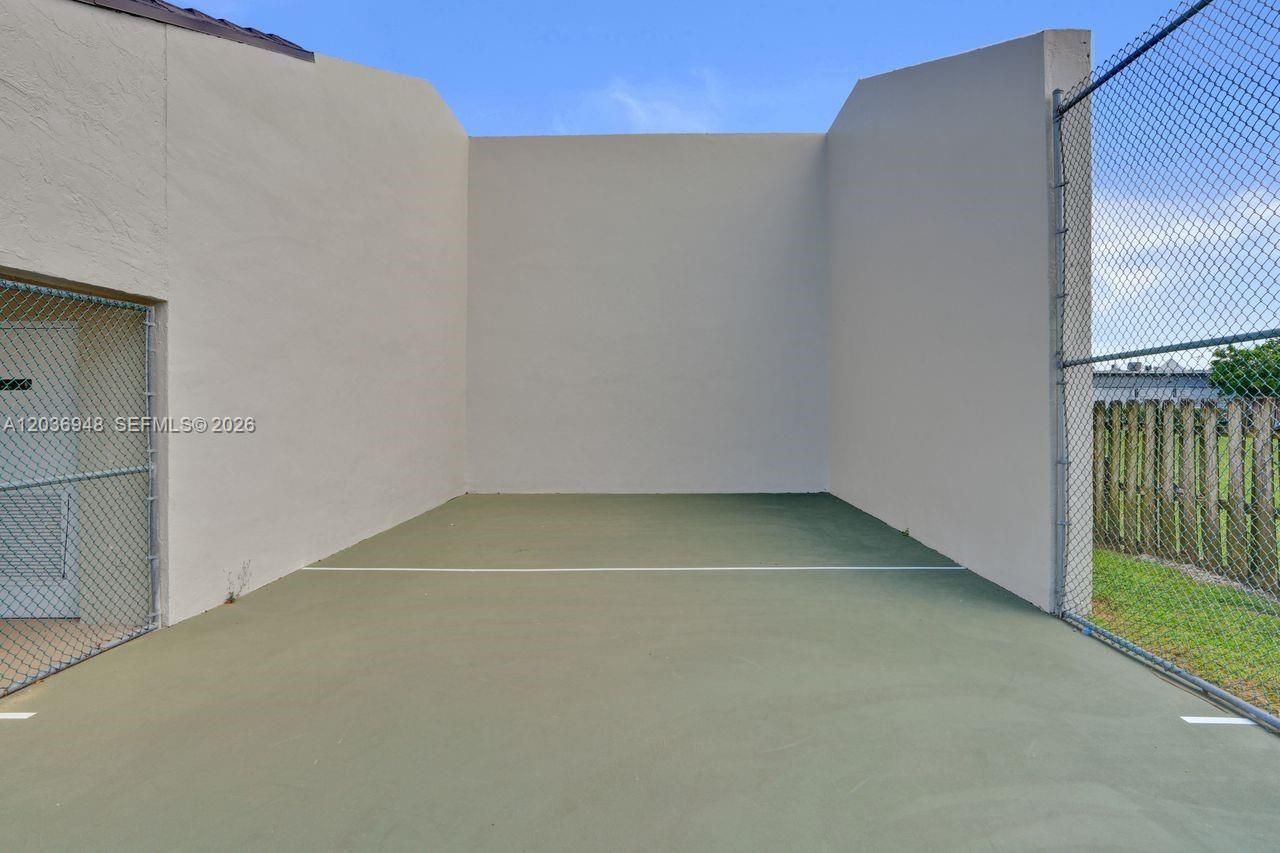 4555 SW 68th Ct Cir , Unit 111, Miami, FL 33155 Photo