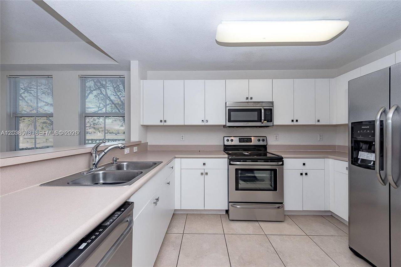 10901 NW 83rd St, Unit 104, Doral, FL 33178 Photo