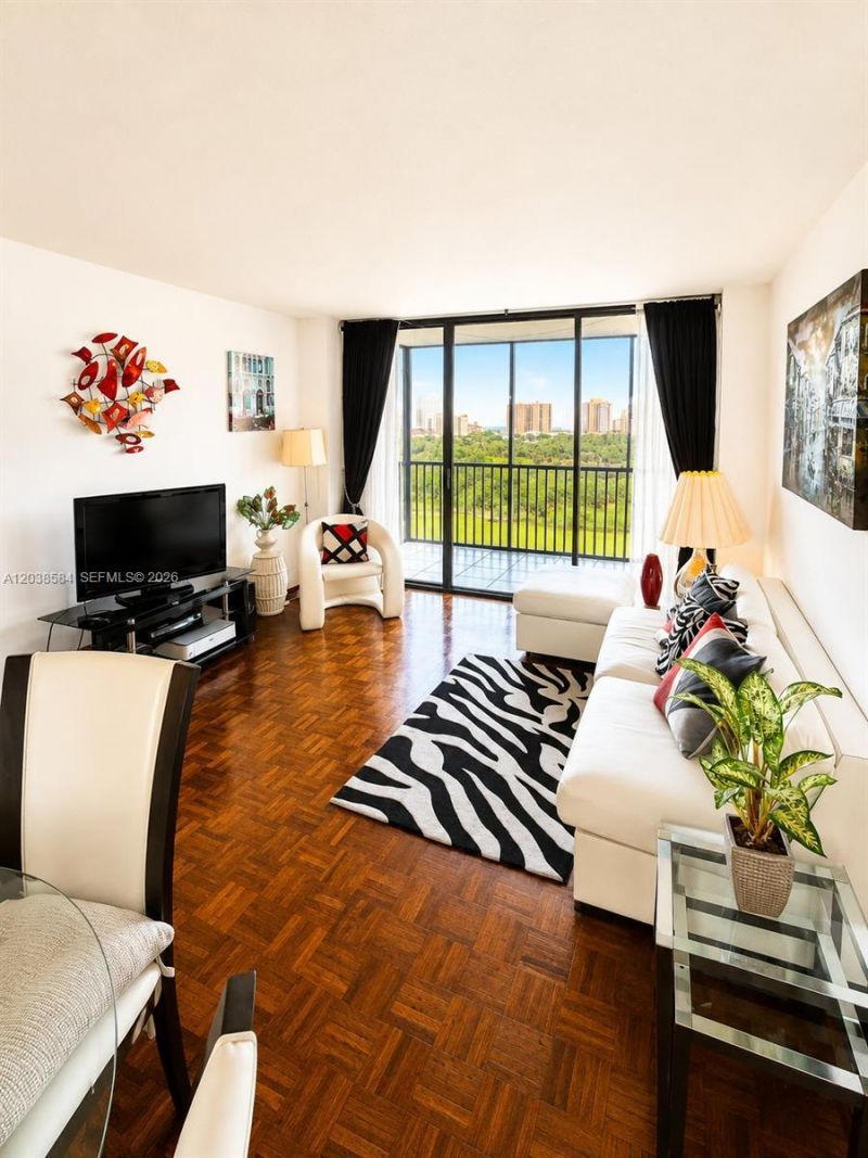 20335 W Country Club Dr, Unit 1105, Aventura, FL 33180 Photo