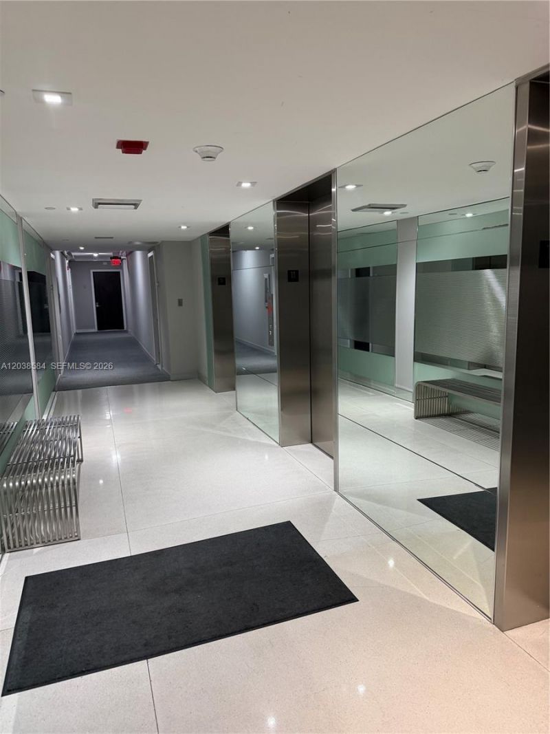 20335 W Country Club Dr, Unit 1105, Aventura, FL 33180 Photo