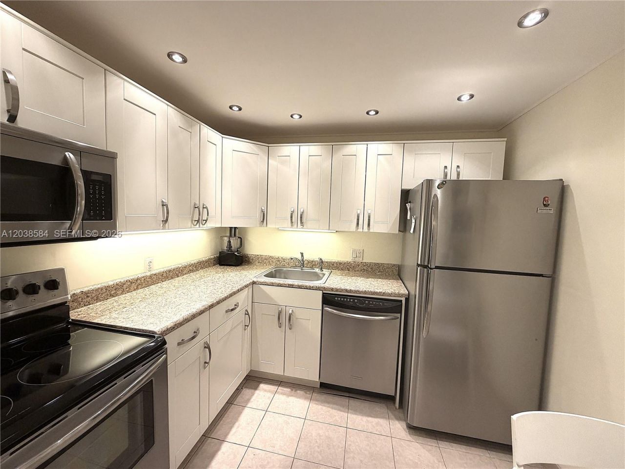 20335 W Country Club Dr, Unit 1105, Aventura, FL 33180 Photo