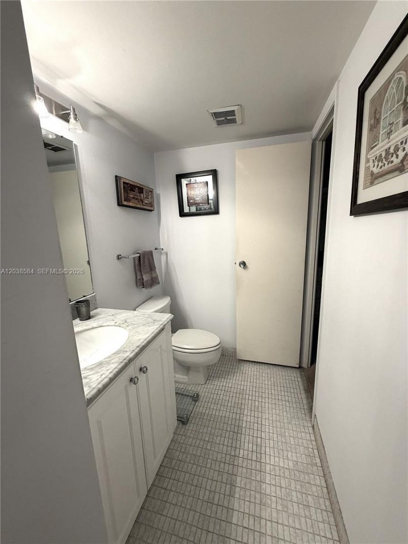 20335 W Country Club Dr, Unit 1105, Aventura, FL 33180 Photo