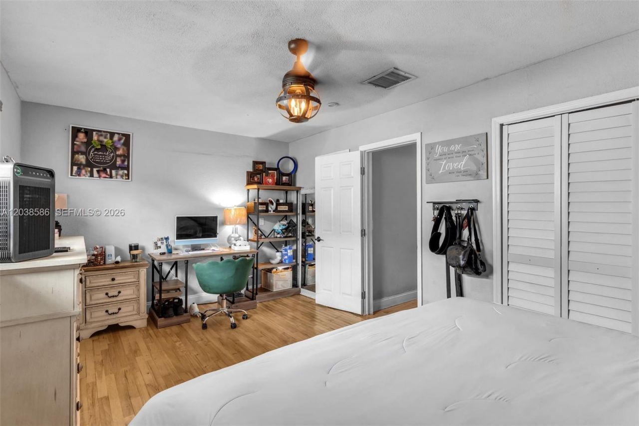 3510 SW 87th Ave, Miami, FL 33165 Photo