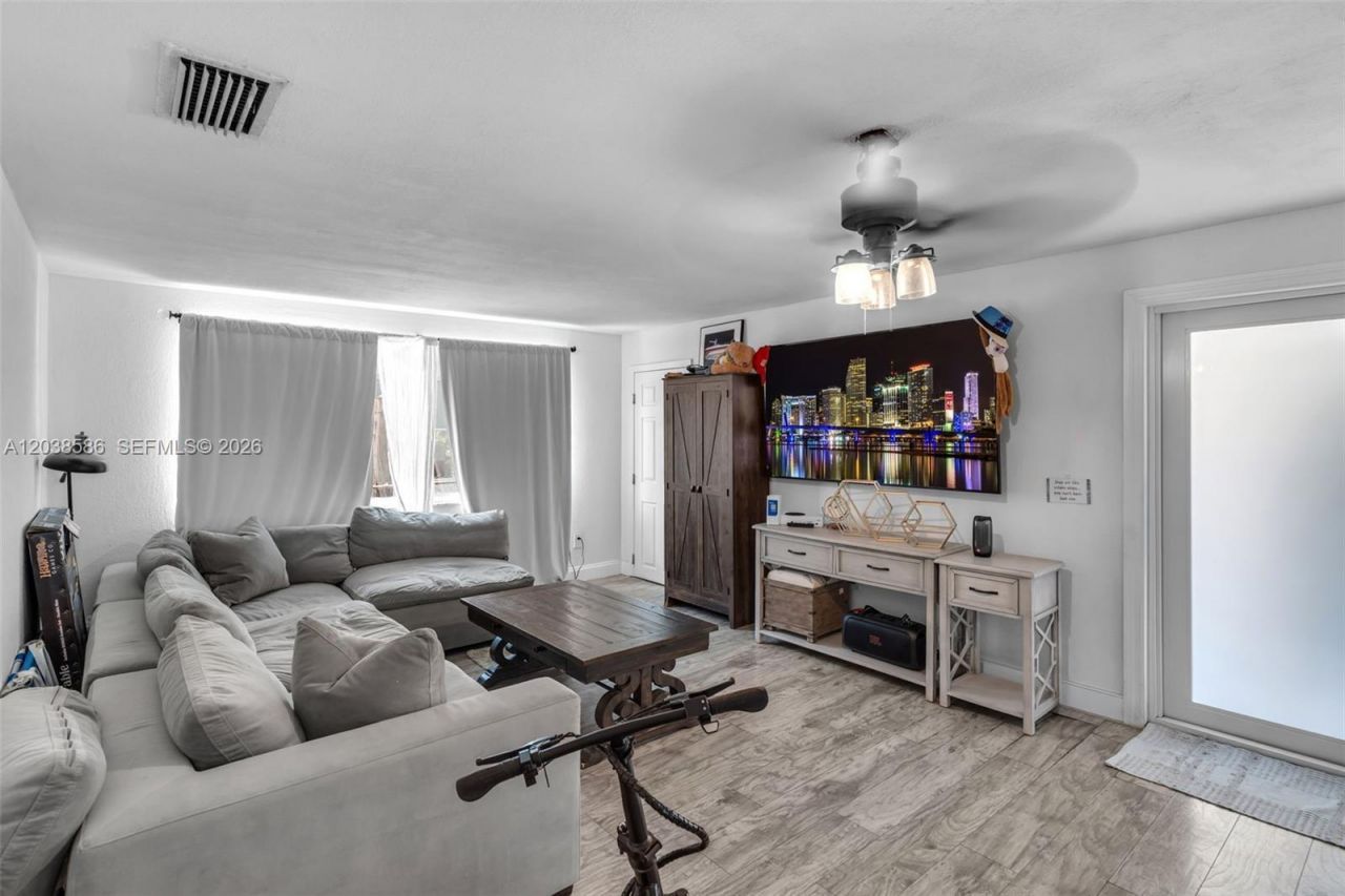 3510 SW 87th Ave, Miami, FL 33165 Photo