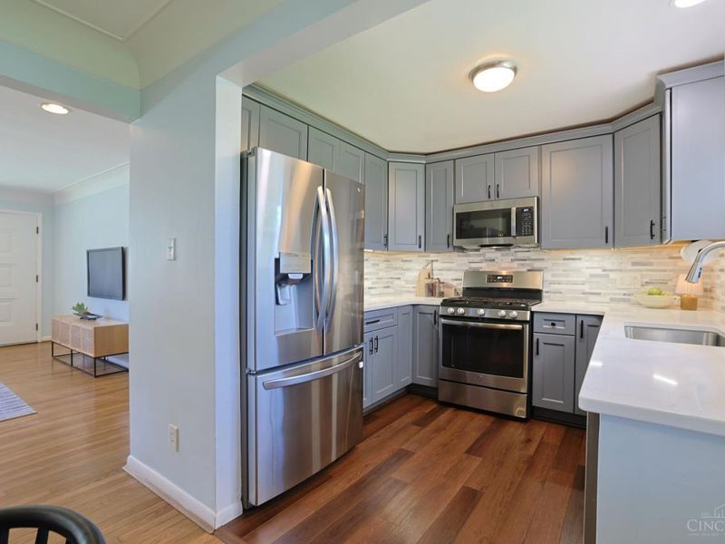 Blue Ash, OH 45242 Photo 10