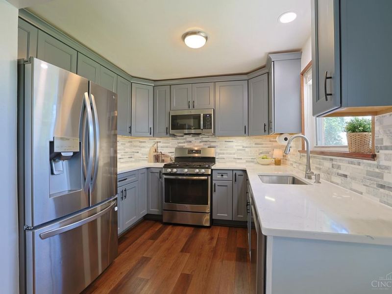 Blue Ash, OH 45242 Photo 11