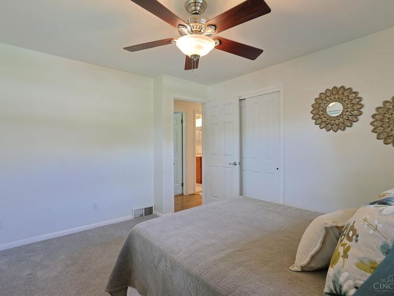 Blue Ash, OH 45242 Photo 18