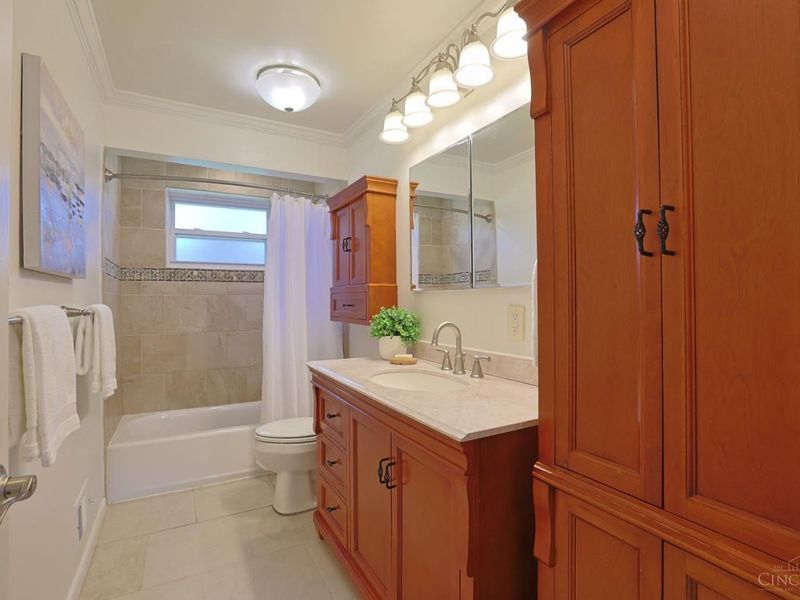Blue Ash, OH 45242 Photo 21