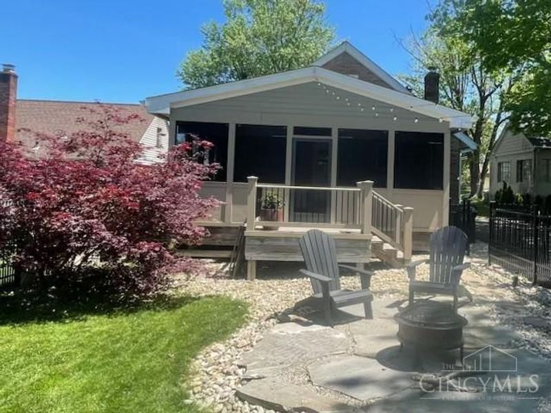 1339 Collinsdale Avenue, Anderson Twp, OH 45230 Photo 3