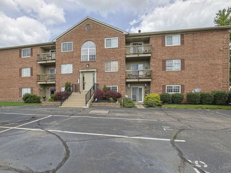 1594 Gelhot Drive, Unit 70, Fairfield, OH 45014 Photo 1