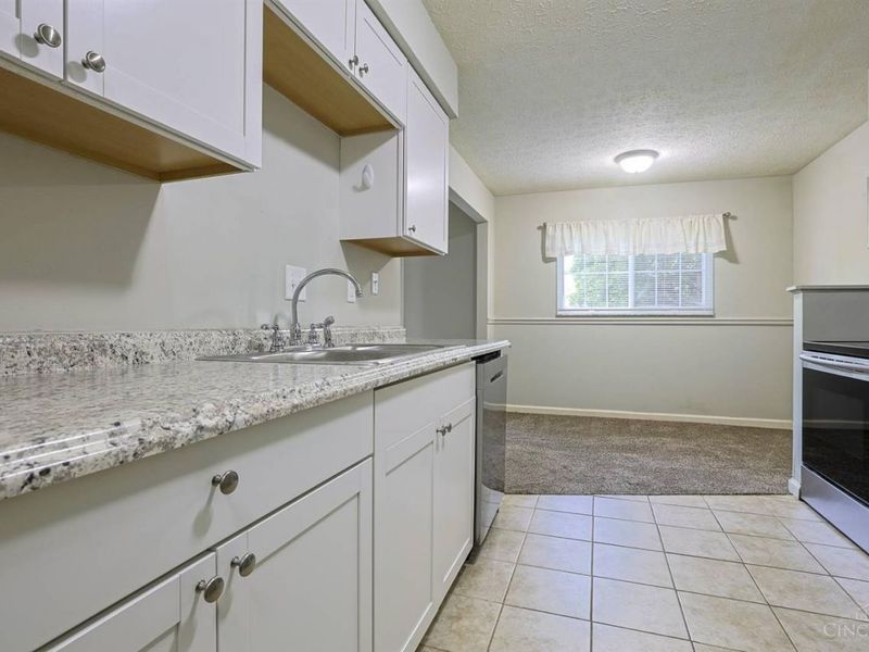 1594 Gelhot Drive, Unit 70, Fairfield, OH 45014 Photo 13