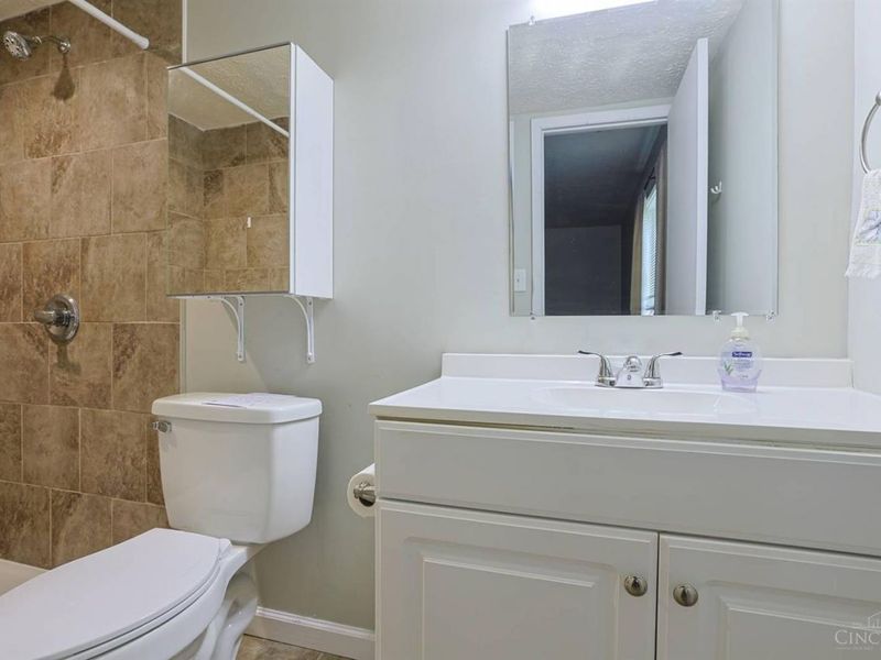 1594 Gelhot Drive, Unit 70, Fairfield, OH 45014 Photo 18
