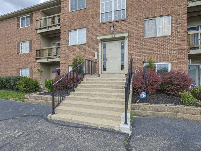 1594 Gelhot Drive, Unit 70, Fairfield, OH 45014 Photo 3