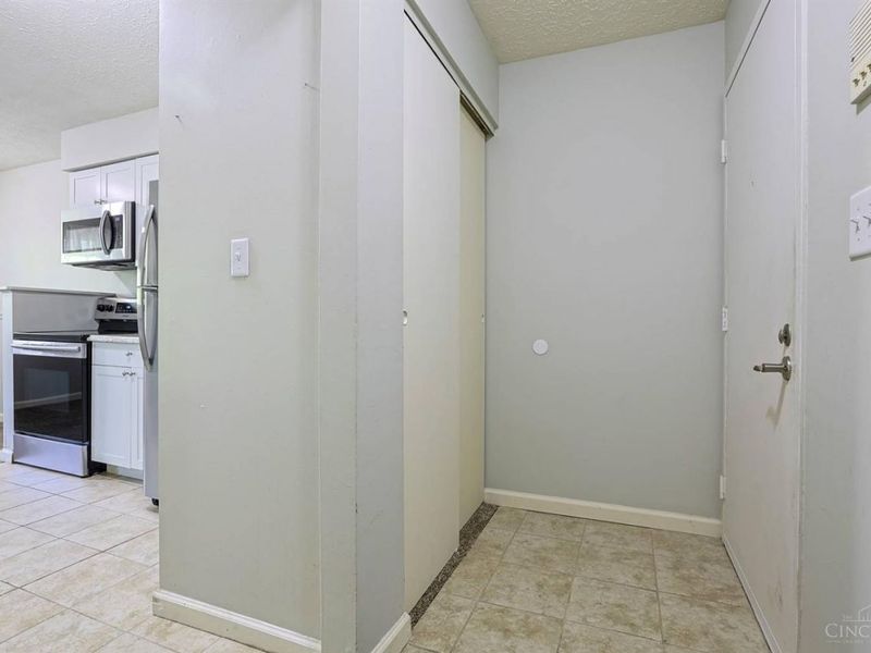 1594 Gelhot Drive, Unit 70, Fairfield, OH 45014 Photo 4