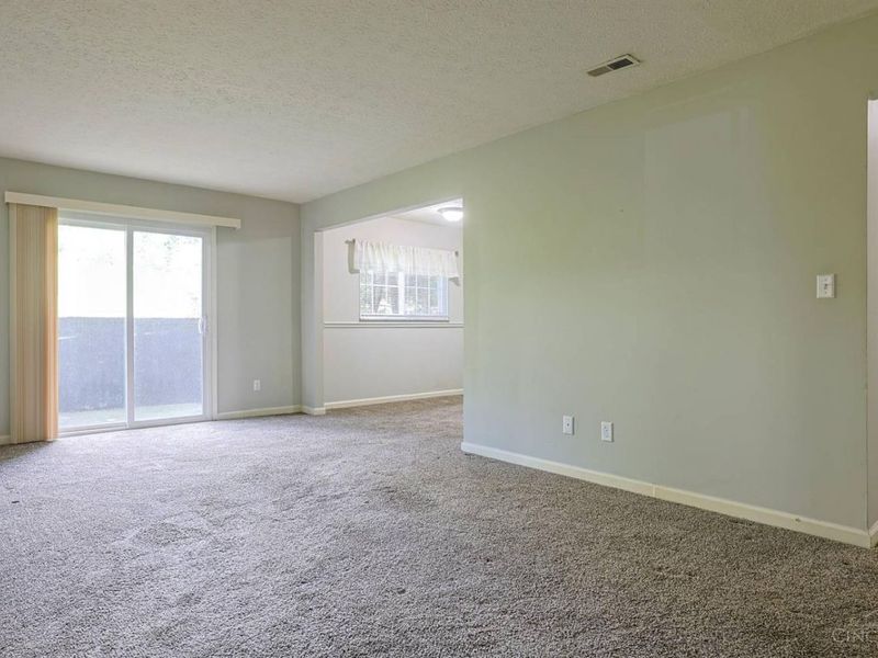1594 Gelhot Drive, Unit 70, Fairfield, OH 45014 Photo 6