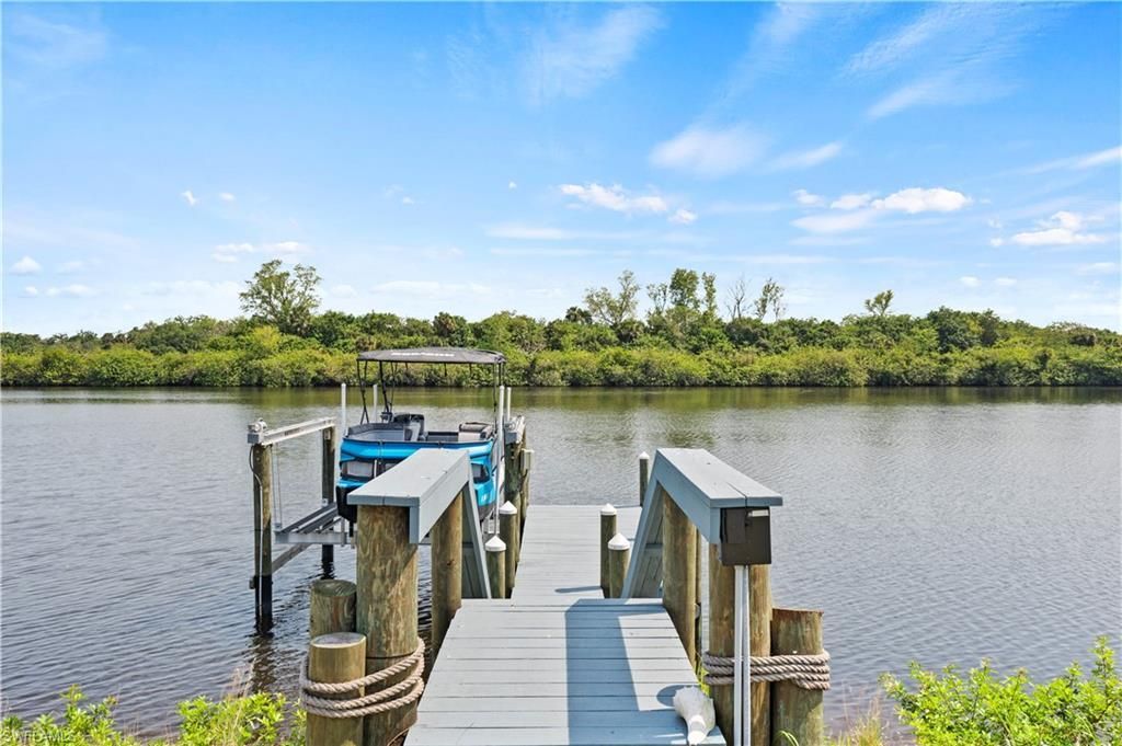 1311 Riverbend Dr, Labelle, FL 33935 Photo