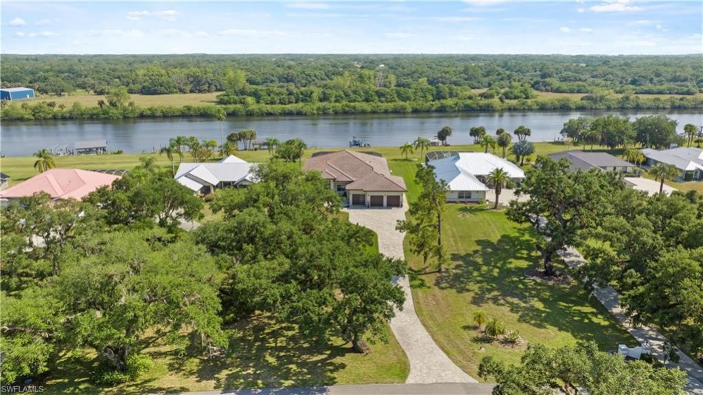 1311 Riverbend Dr, Labelle, FL 33935 Photo