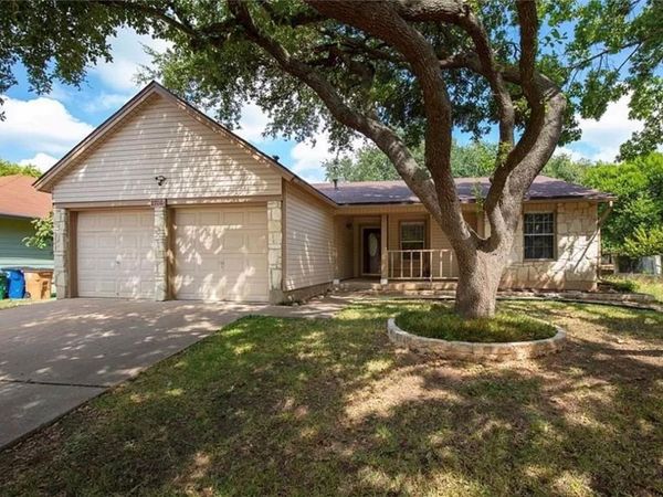 2704 Crownspoint DR, Austin, TX 78748