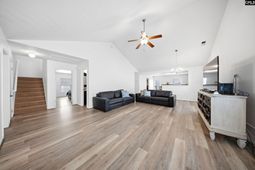 516 Mansfield Lane  photo 4