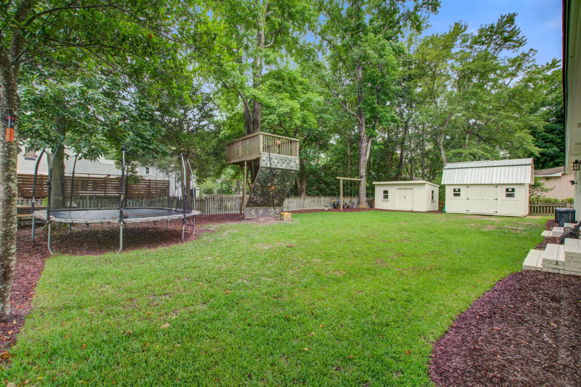 1053 Planters Curve Photo 34
