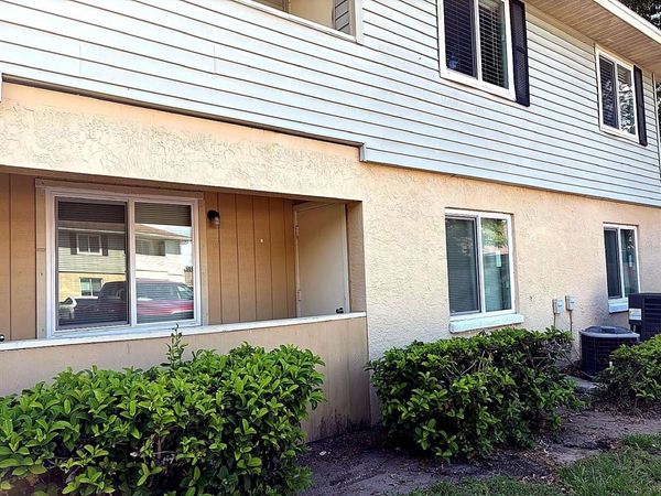 228 THORN TREE PLACE , Unit 228, BRANDON, FL 33510