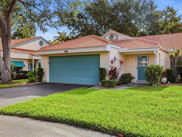 608 TYSON TERRACE , Unit 8, VENICE, FL 34285