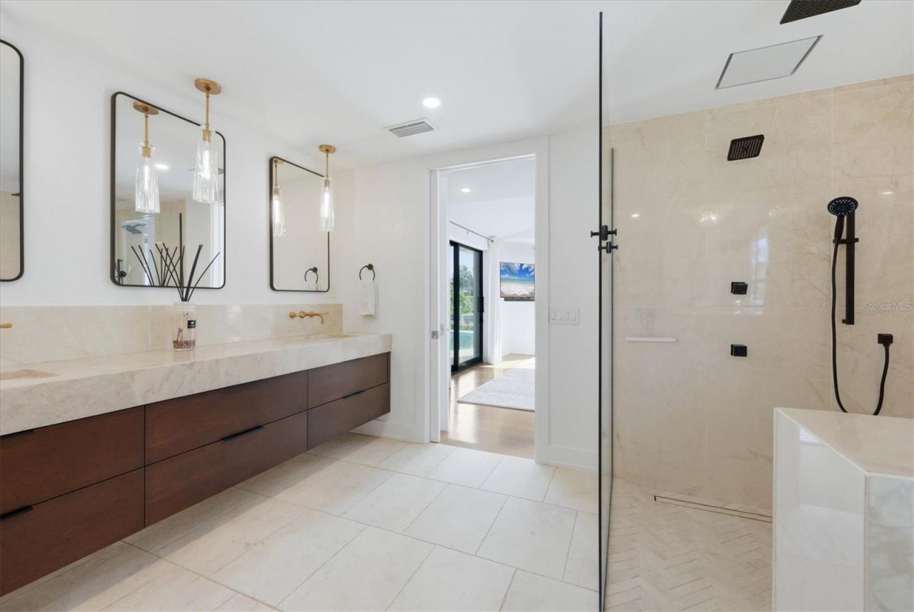 465 E Royal Flamingo Drive, Sarasota, FL 34236 Photo