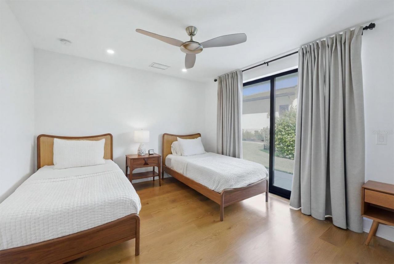 465 E Royal Flamingo Drive, Sarasota, FL 34236 Photo