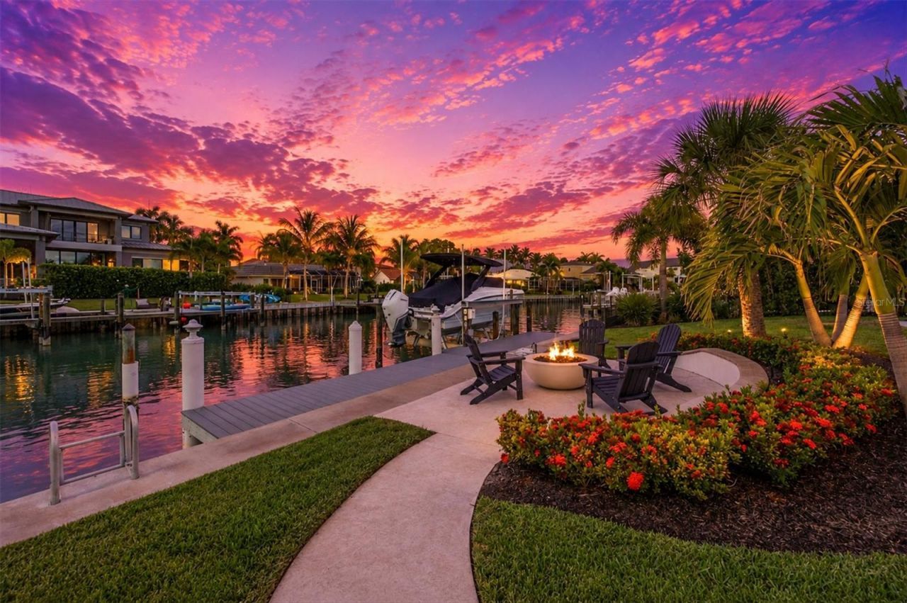 465 E Royal Flamingo Drive, Sarasota, FL 34236 Photo
