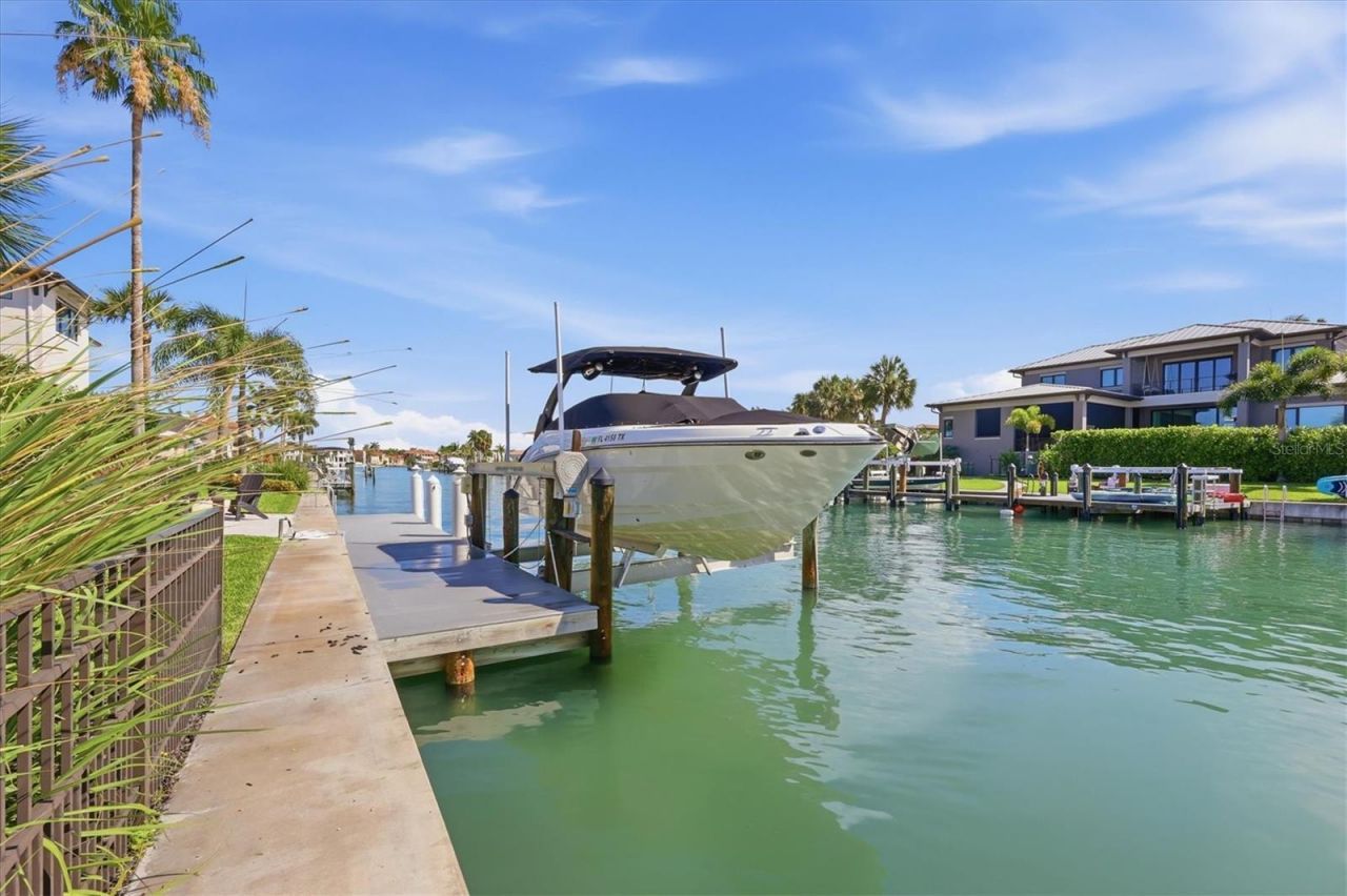 465 E Royal Flamingo Drive, Sarasota, FL 34236 Photo