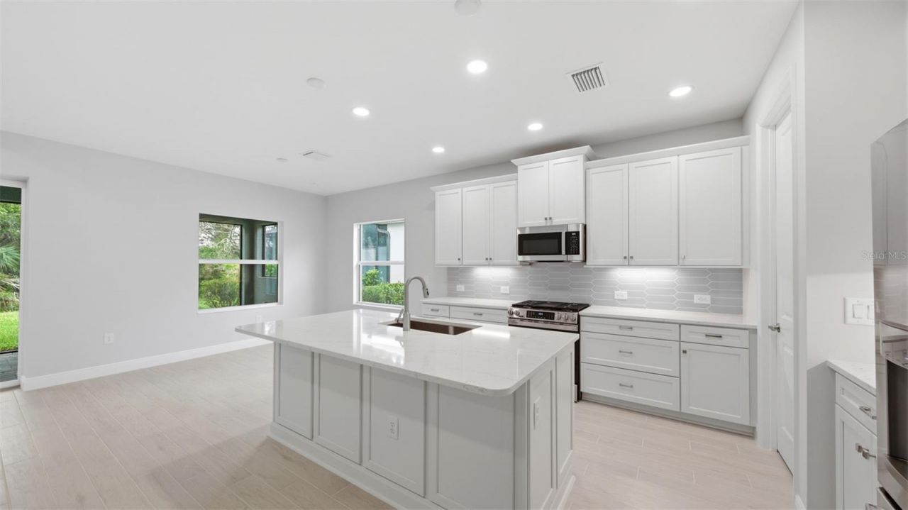 3075 Heritage Pines Drive , Fort Myers, FL 33905 Photo