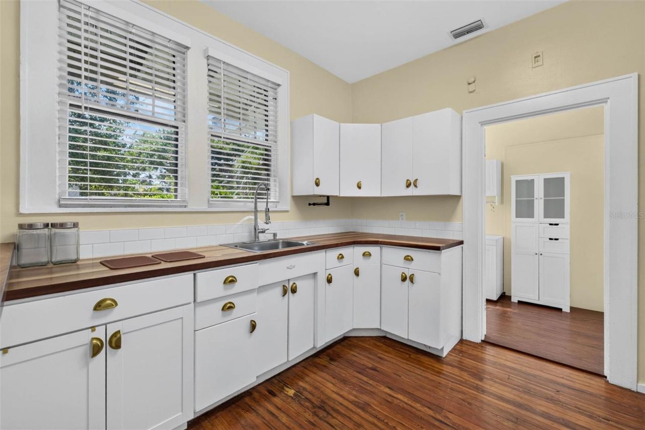 2800 2nd Avenue N, Saint Petersburg, FL 33713 Photo