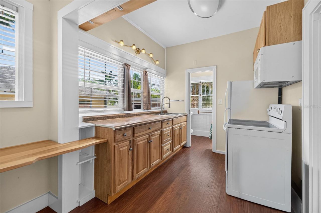 2800 2nd Avenue N, Saint Petersburg, FL 33713 Photo