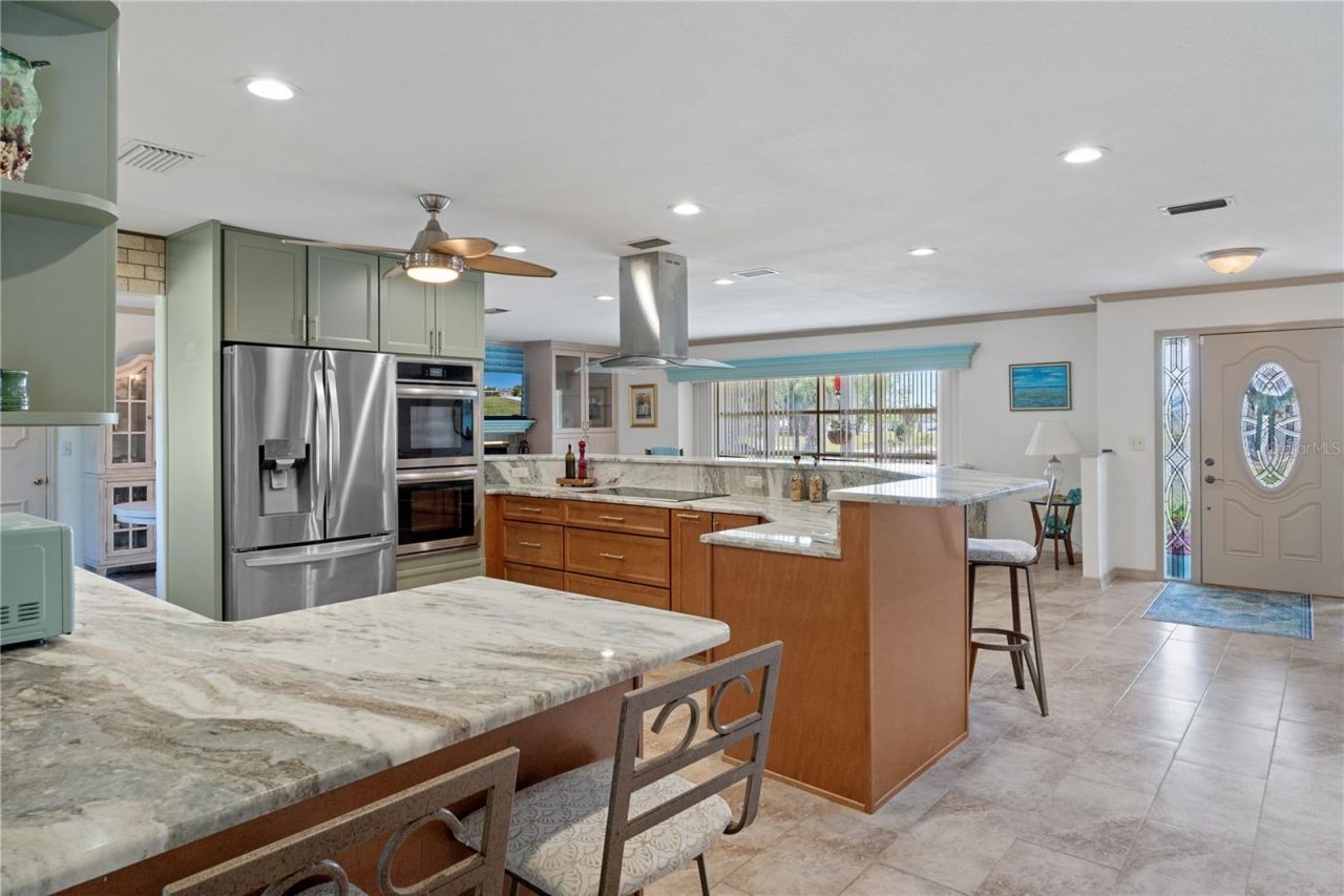 2160 N Watersedge Drive, Crystal River, FL 34429 Photo