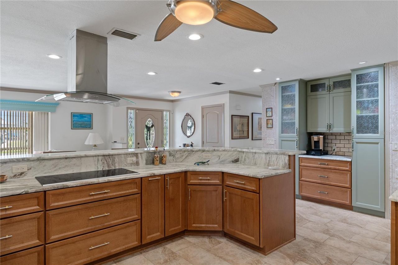 2160 N Watersedge Drive, Crystal River, FL 34429 Photo