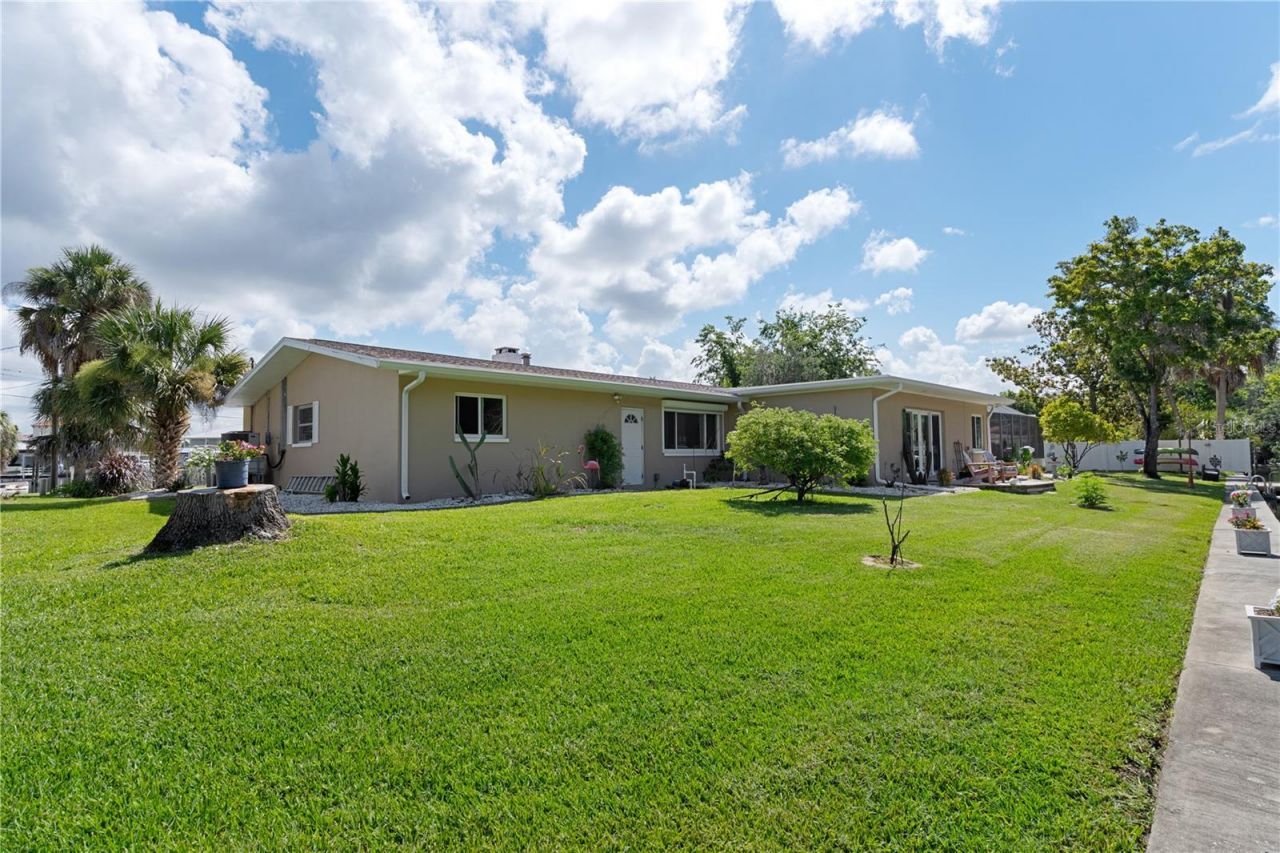2160 N Watersedge Drive, Crystal River, FL 34429 Photo