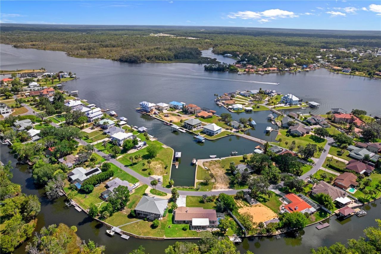 2160 N Watersedge Drive, Crystal River, FL 34429 Photo