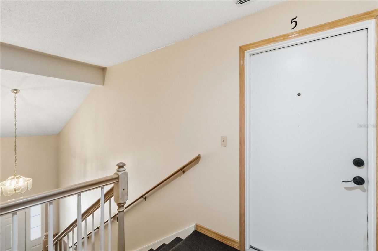 5278 Whitstable Way , Unit 5, Orlando, FL 32812 Photo