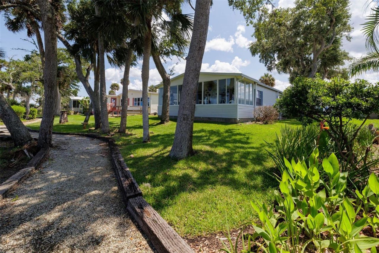 735 Navigators Way , Edgewater, FL 32141 Photo