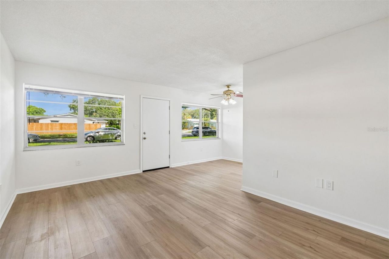 8101 11th Street N, Unit 125, Saint Petersburg, FL 33702 Photo