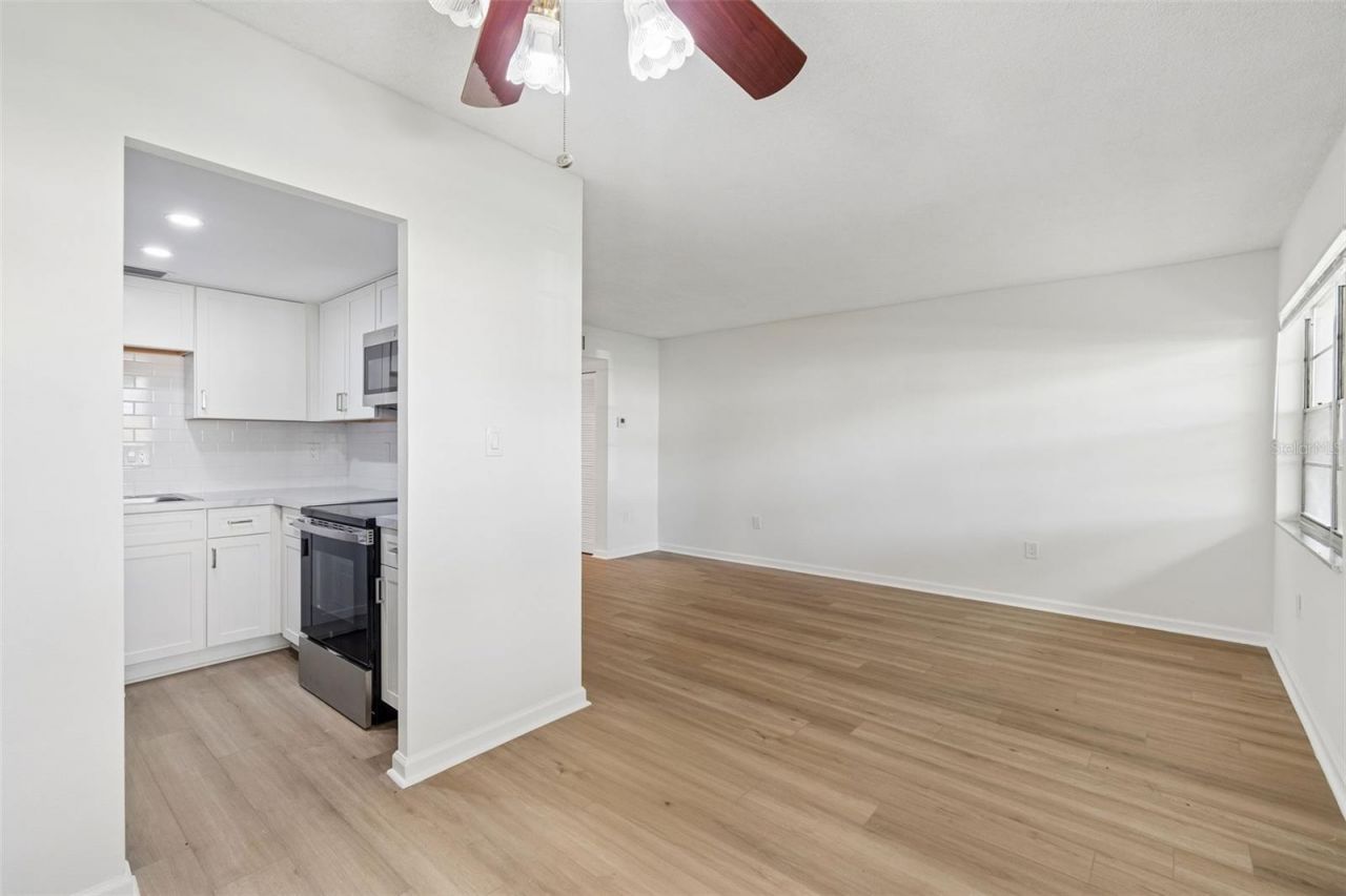 8101 11th Street N, Unit 125, Saint Petersburg, FL 33702 Photo