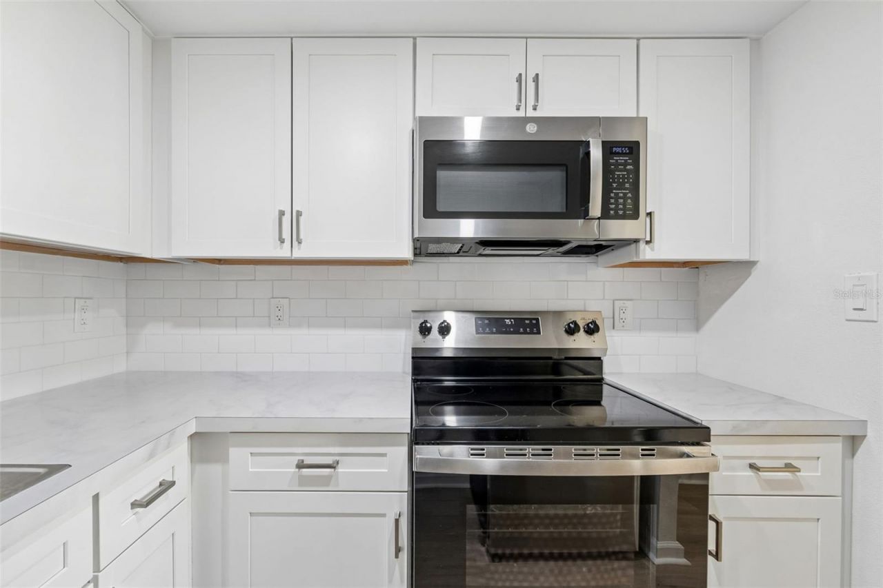8101 11th Street N, Unit 125, Saint Petersburg, FL 33702 Photo