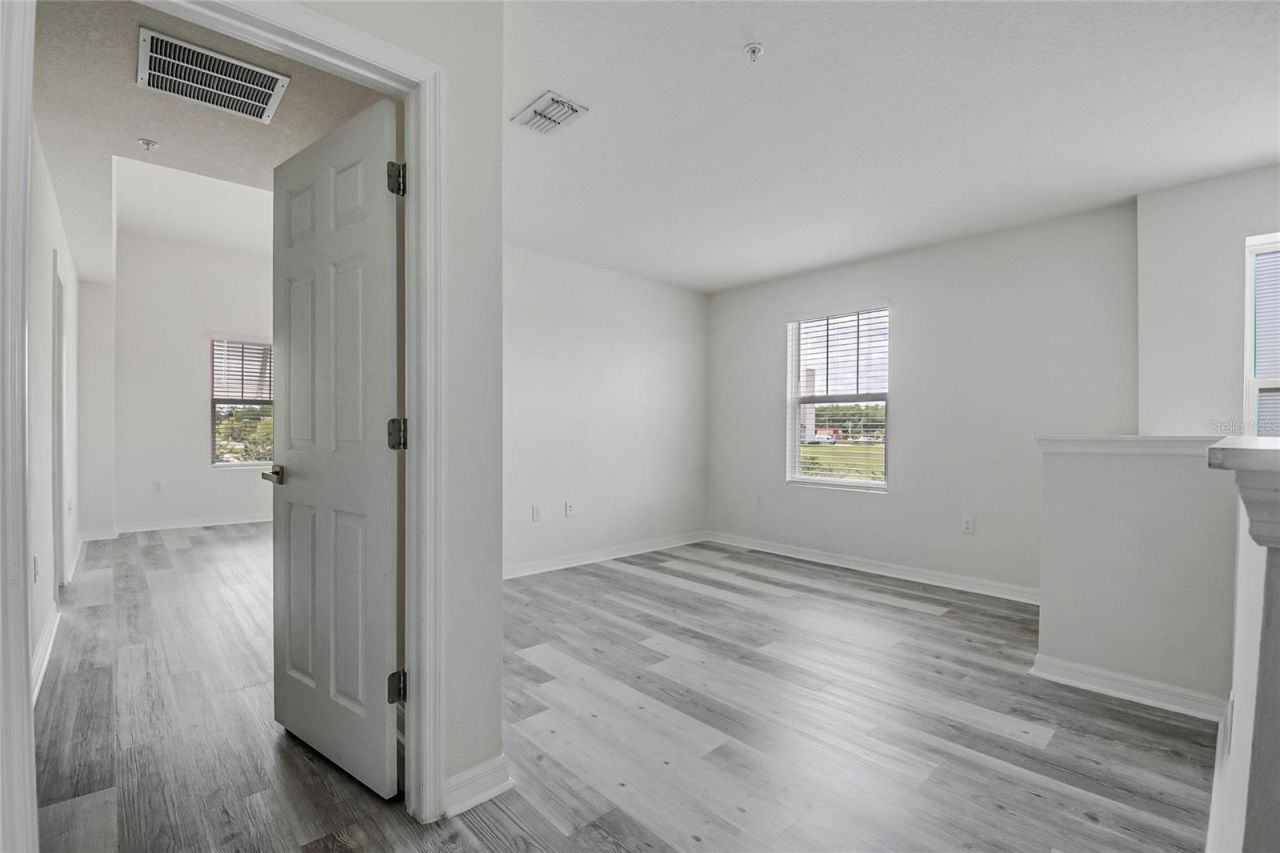 9586 Poplar Ridge Avenue , Orlando, FL 32832 Photo