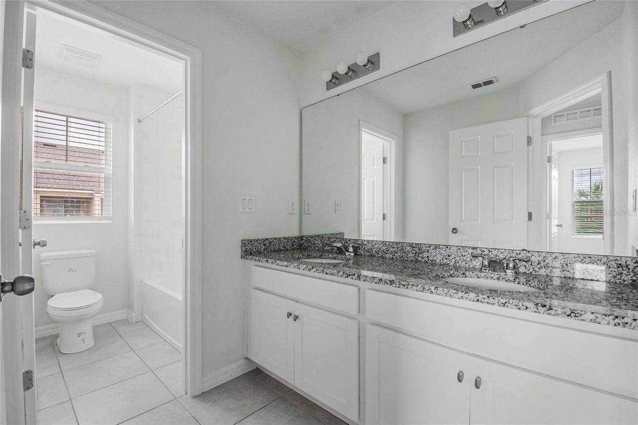 9586 Poplar Ridge Avenue , Orlando, FL 32832 Photo