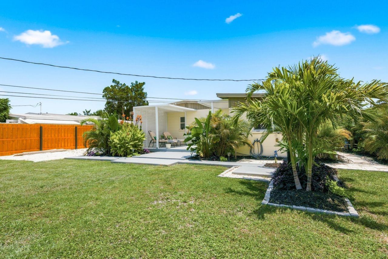 1111 61st Avenue N, Saint Petersburg, FL 33703 Photo